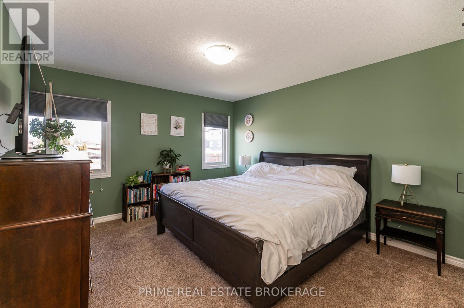 Lorem Ipsum Dolor S, St. Thomas, Ontario  N5R  - Photo 33 - DEMO29461087