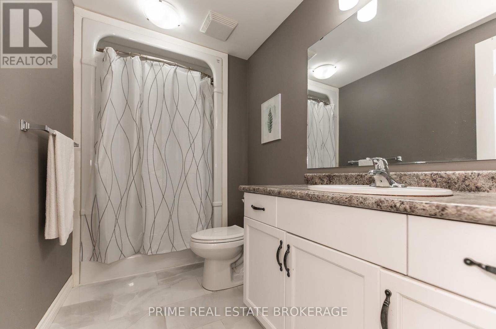 Lorem Ipsum Dolor S, St. Thomas, Ontario  N5R  - Photo 37 - DEMO29461087