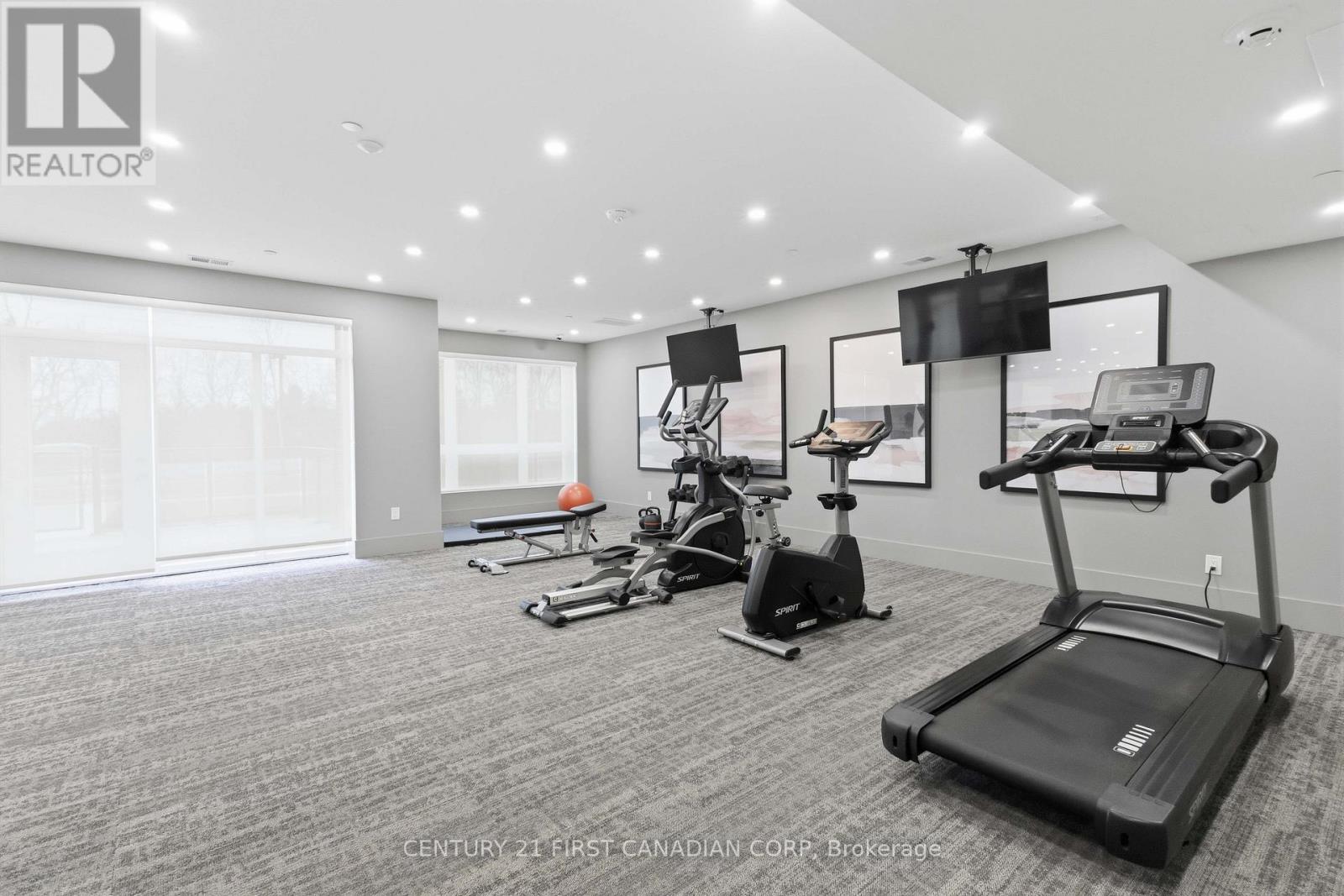 Photo 44 of 50 for 105 - 1975 Fountain Grass Drive