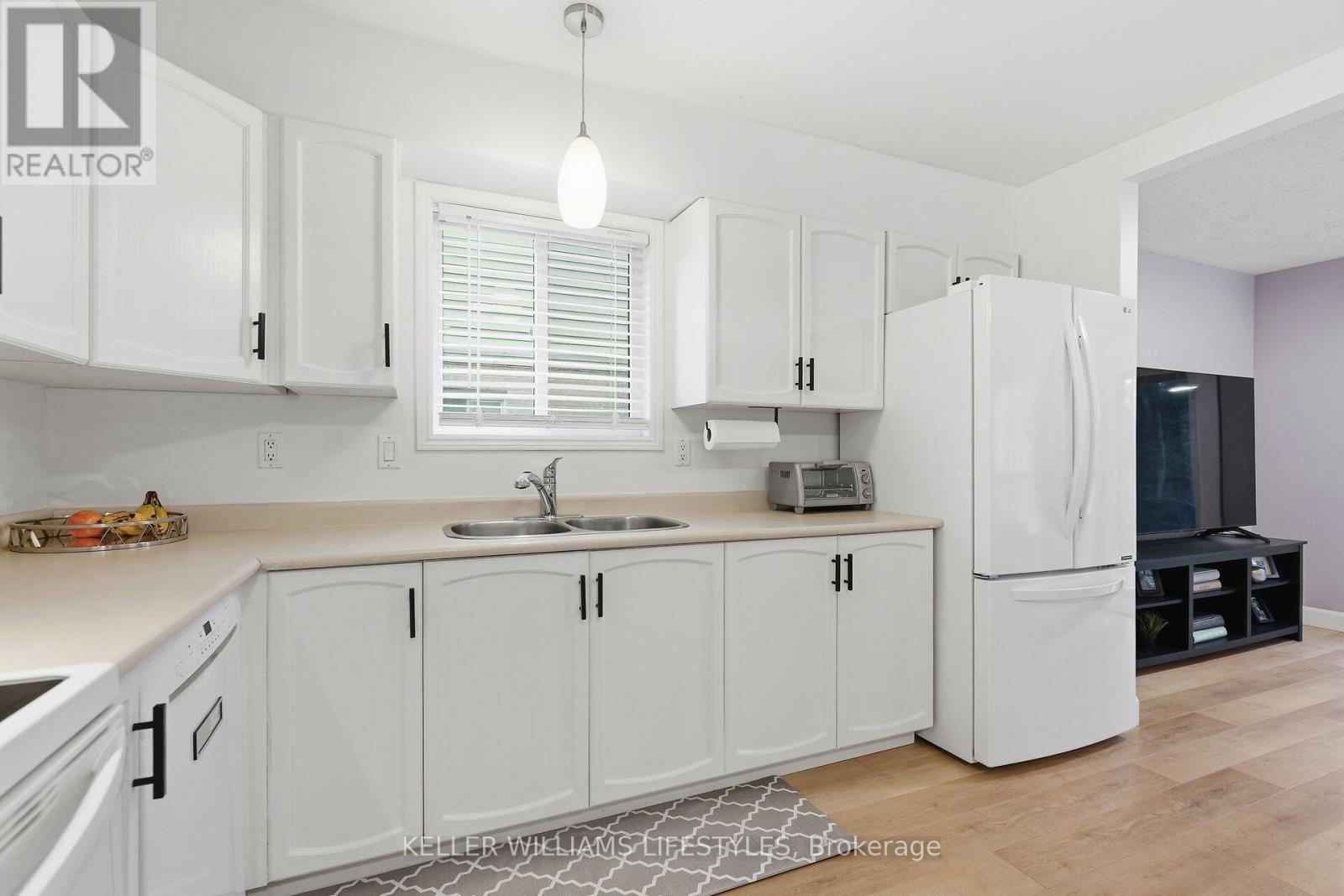 22 Tanoak Drive, London North, Ontario  N6G 4Z9 - Photo 14 - X12874602