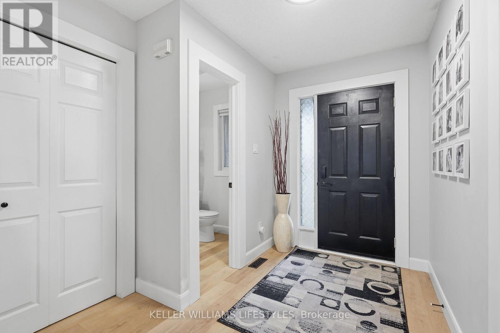 22 Tanoak Drive, London North, Ontario  N6G 4Z9 - Photo 5 - X12874602