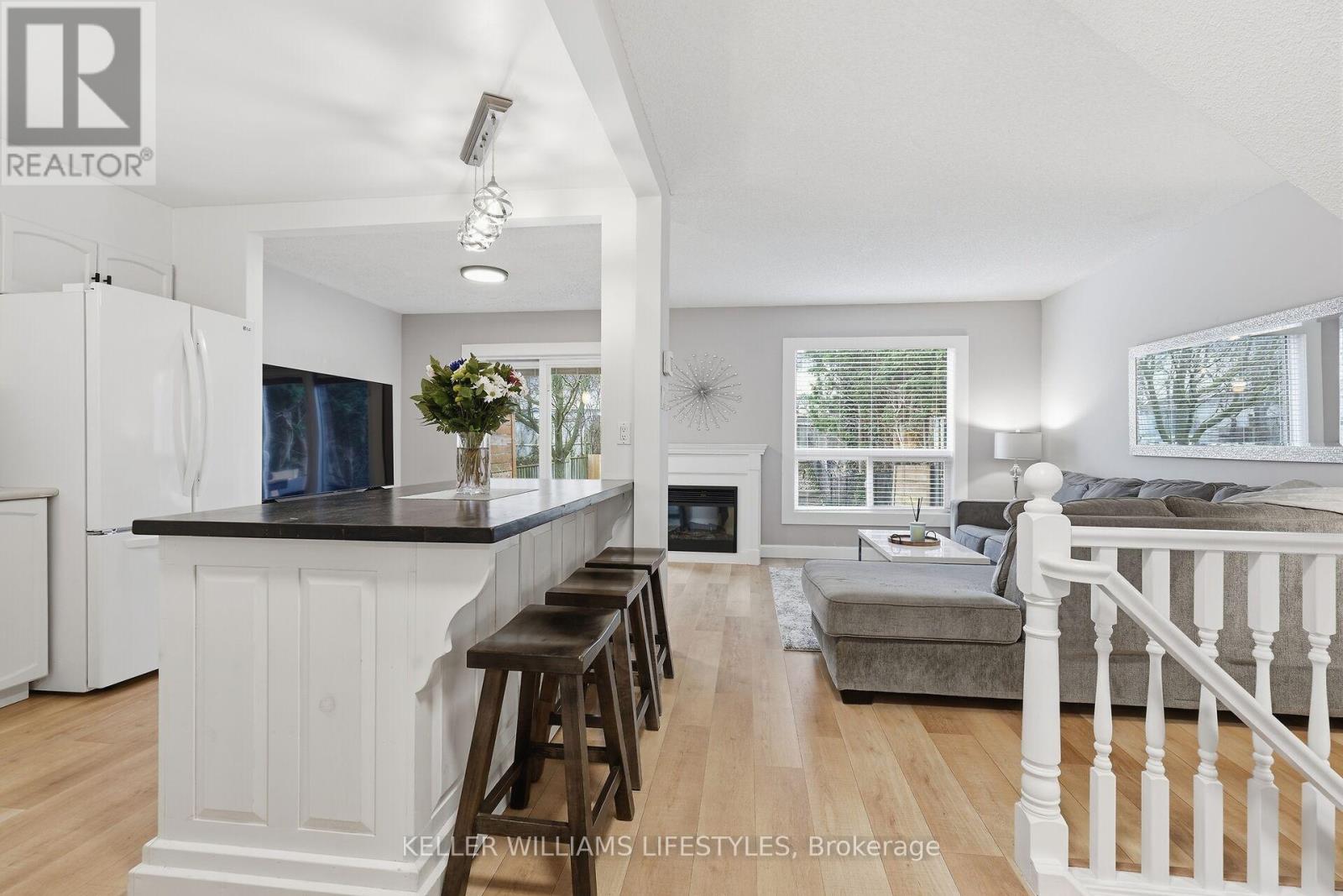 22 Tanoak Drive, London North, Ontario  N6G 4Z9 - Photo 7 - X12874602