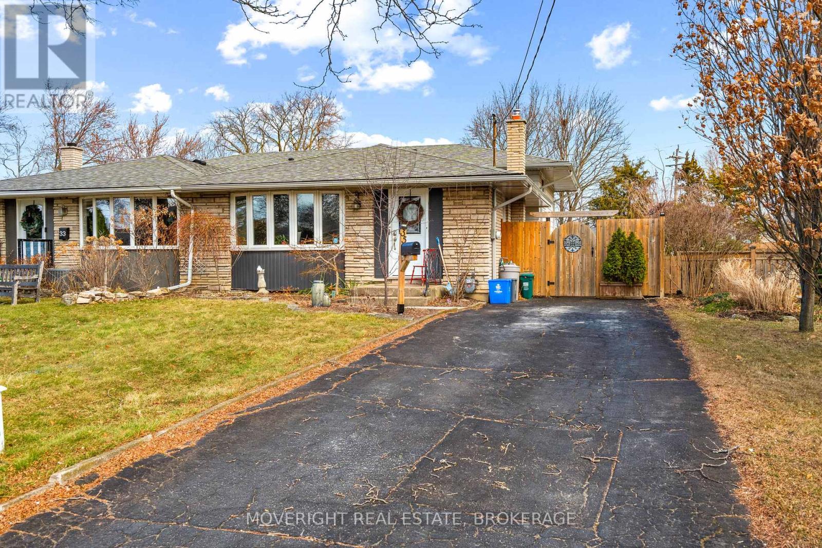 35 Cypress Street, St. Catharines, Ontario  L2N 4L8 - Photo 3 - X12874510