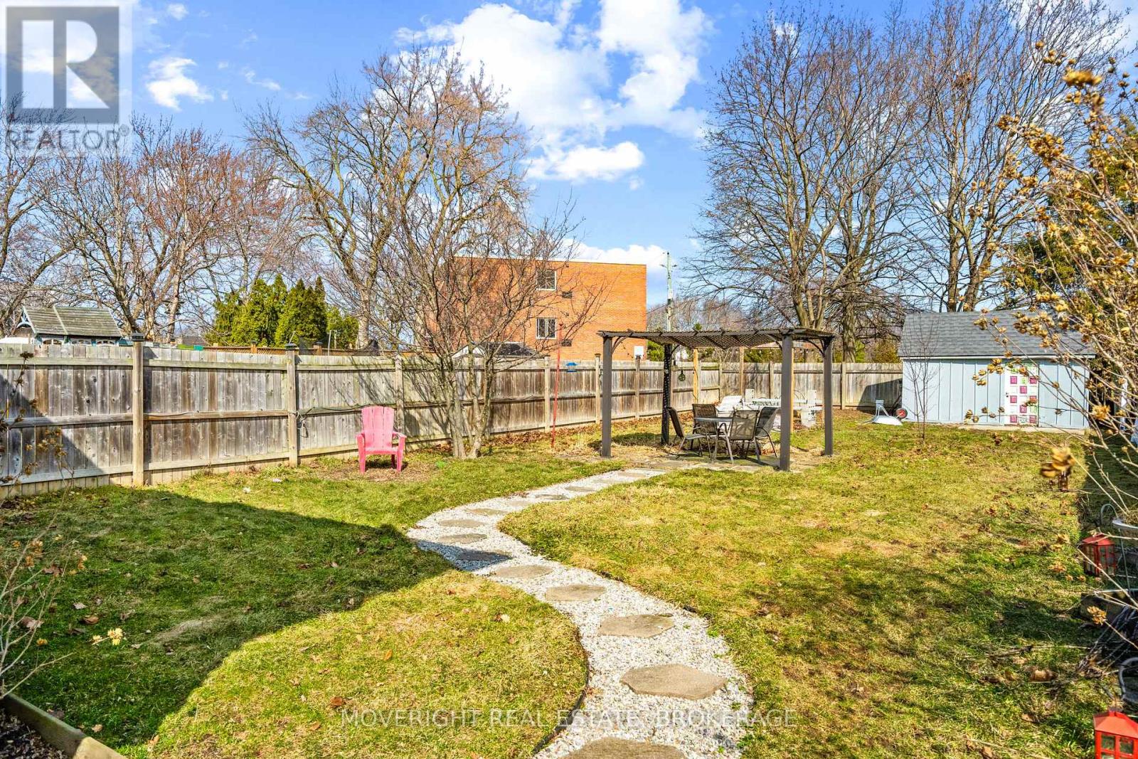 35 Cypress Street, St. Catharines, Ontario  L2N 4L8 - Photo 7 - X12874510