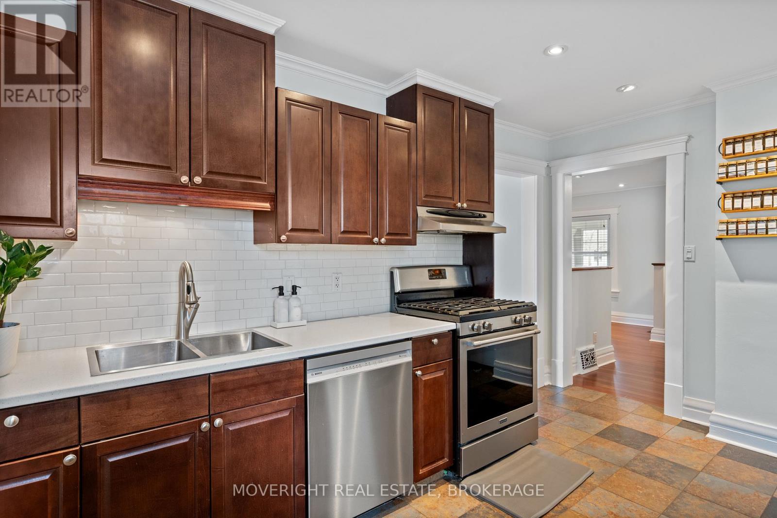 6 Gibson Place, St. Catharines, Ontario  L2R 1N7 - Photo 16 - X12874512