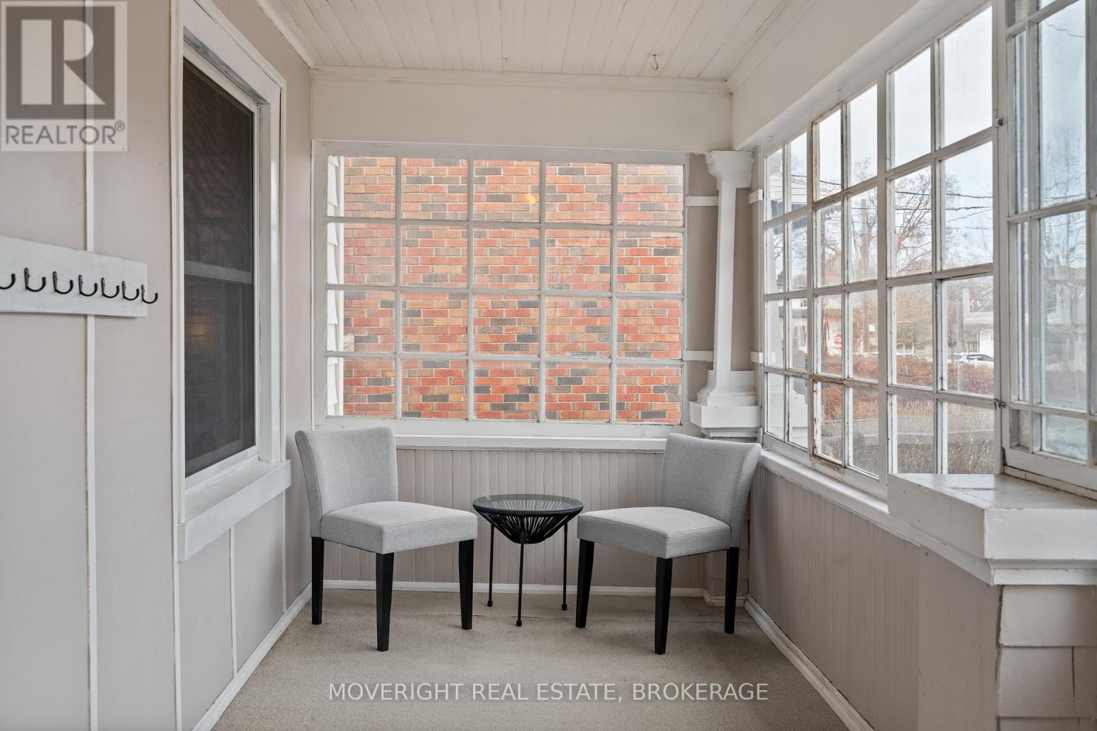 6 Gibson Place, St. Catharines, Ontario  L2R 1N7 - Photo 6 - X12874512