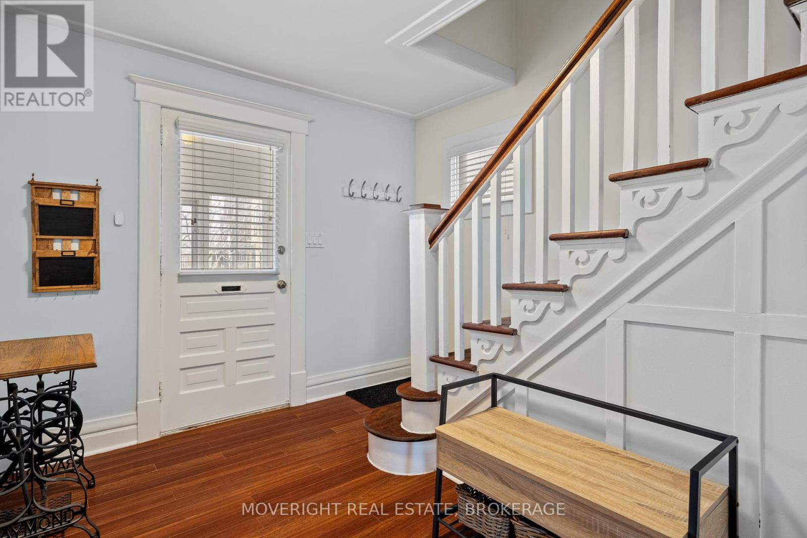 6 Gibson Place, St. Catharines, Ontario  L2R 1N7 - Photo 7 - X12874512