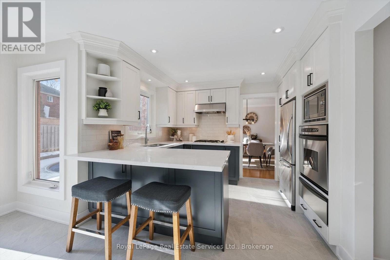 260 Princess Royal Court, Oakville, Ontario  L6H 3A5 - Photo 11 - W12874506