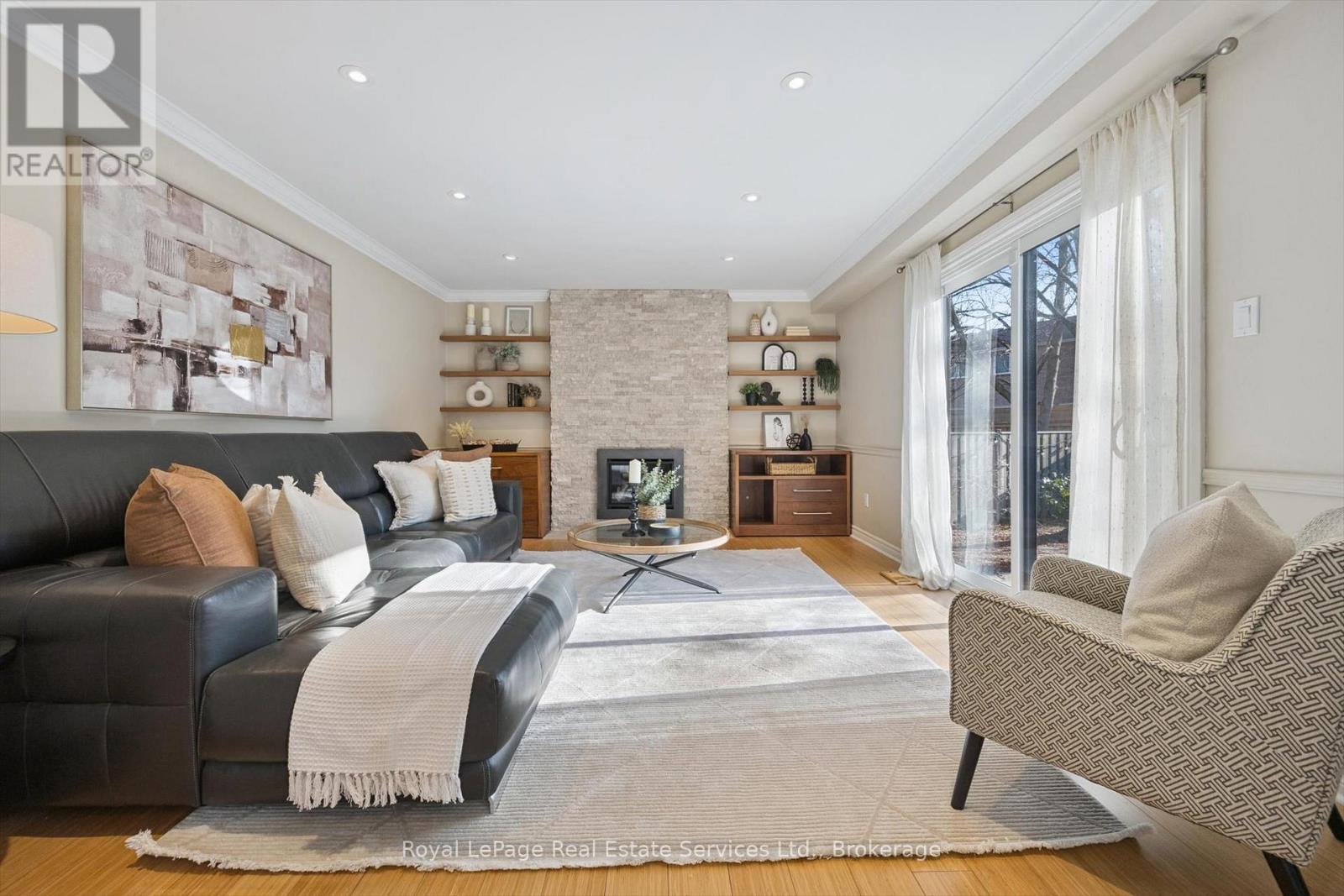 260 Princess Royal Court, Oakville, Ontario  L6H 3A5 - Photo 15 - W12874506