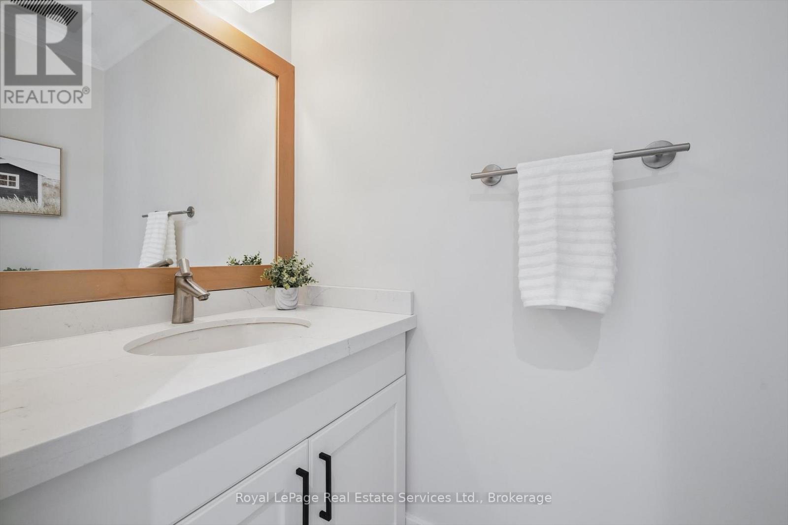 260 Princess Royal Court, Oakville, Ontario  L6H 3A5 - Photo 18 - W12874506