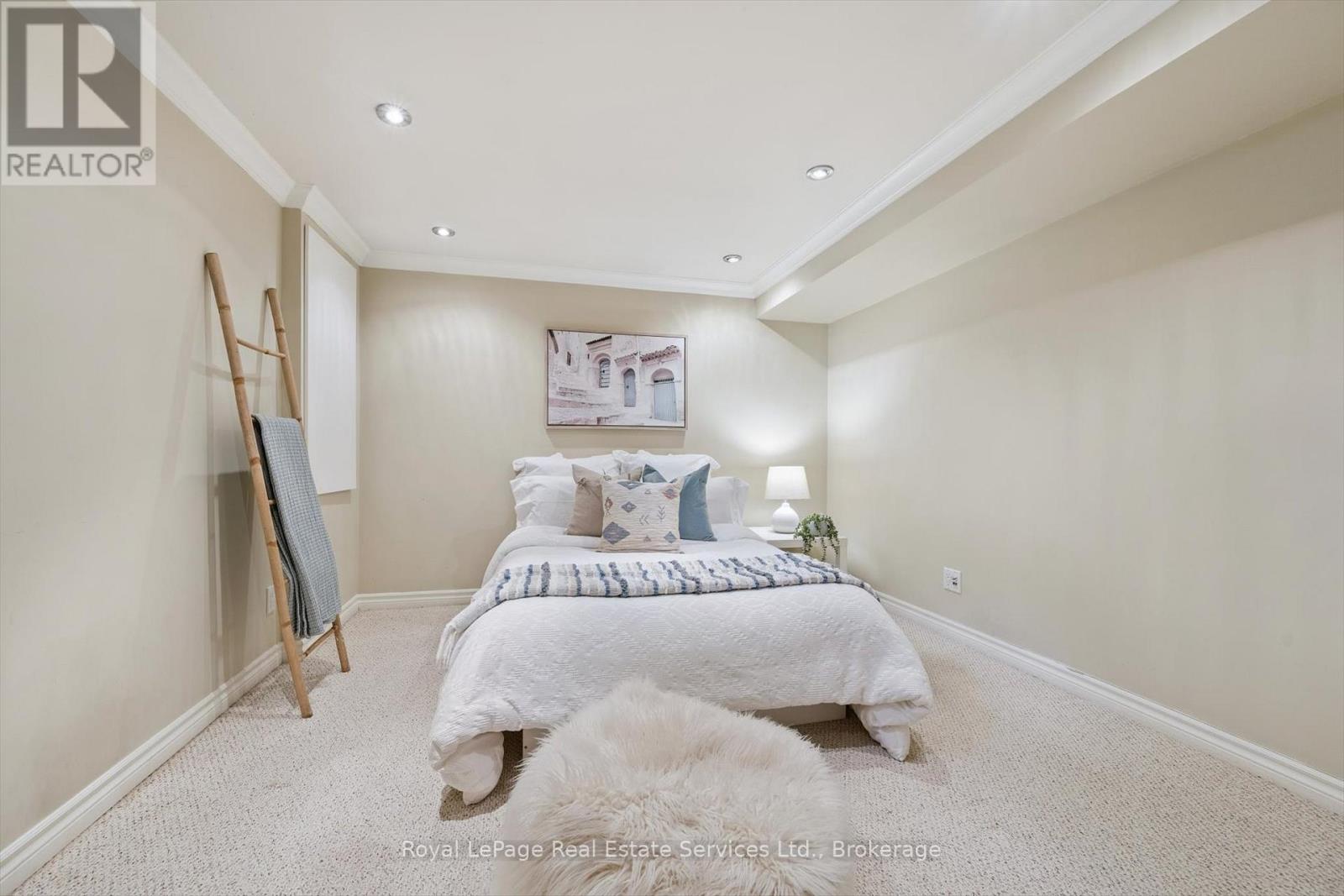 260 Princess Royal Court, Oakville, Ontario  L6H 3A5 - Photo 29 - W12874506