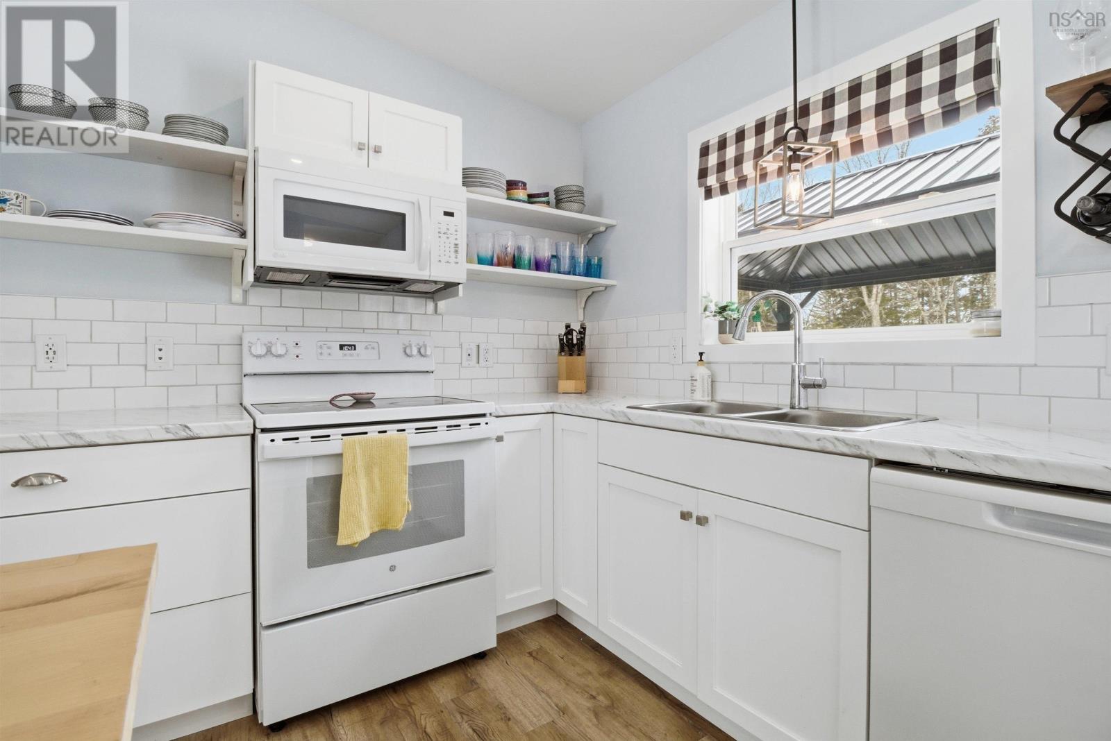 195 Middle Lake South Road, Vaughan, Nova Scotia  B0N 2T0 - Photo 19 - 202604398