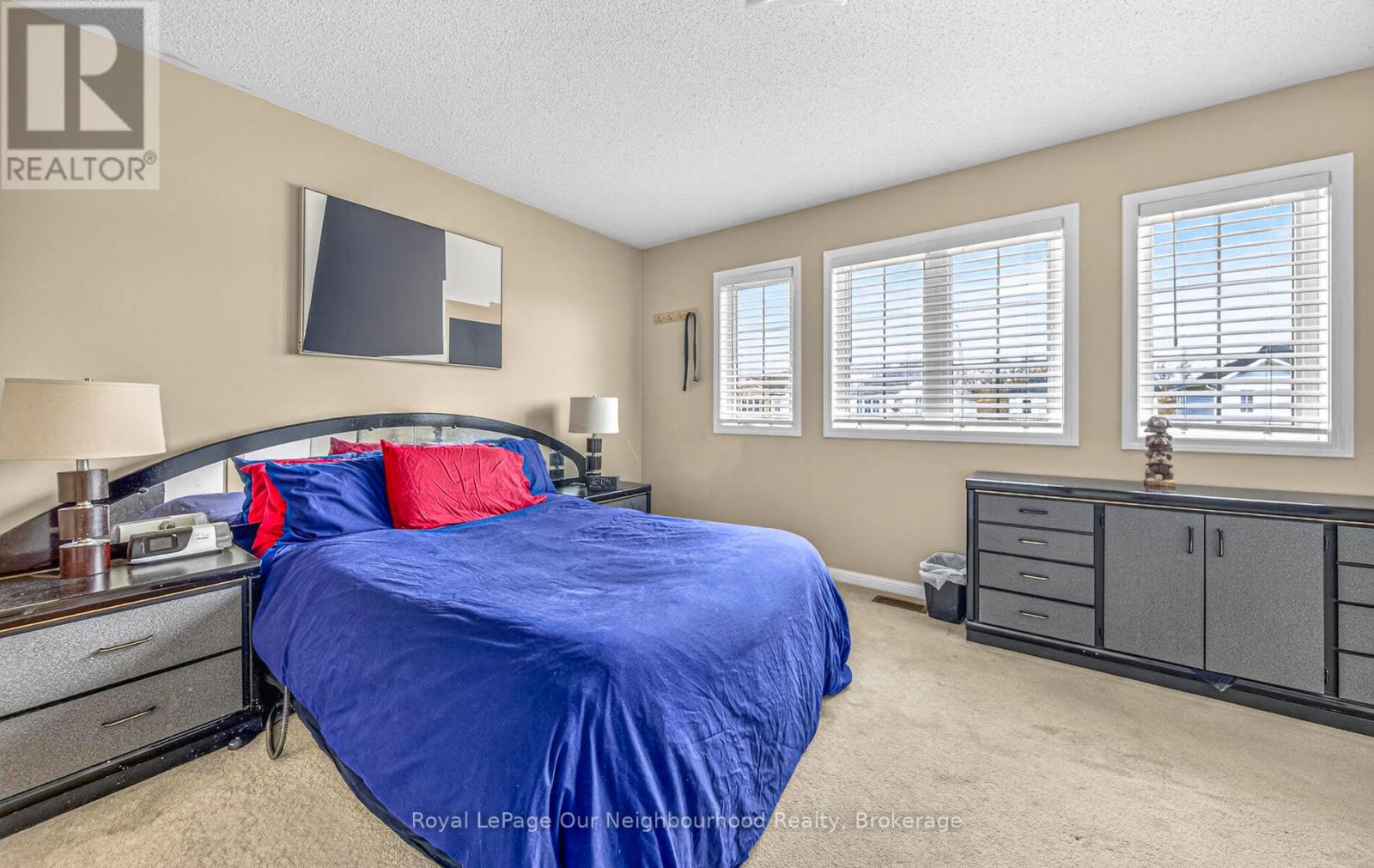 1581 Sarasota Crescent, Oshawa, Ontario  L1G 8G1 - Photo 8 - E12874556