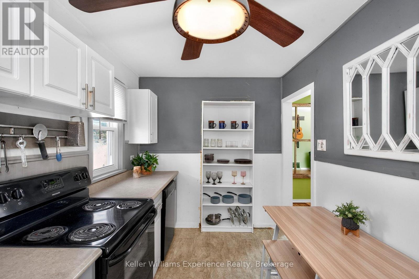 14 Aubrey Street, Bracebridge (Macaulay), Ontario  P1L 1L9 - Photo 7 - X12874566