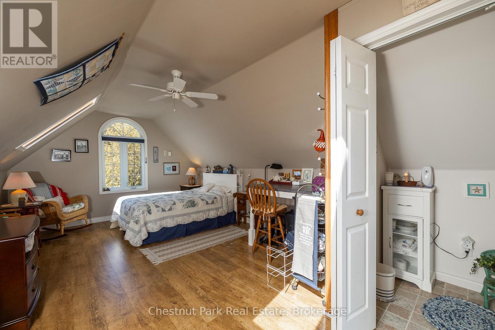 39 Hatt Street, Northern Bruce Peninsula, Ontario  N0H 2R0 - Photo 32 - X12874612