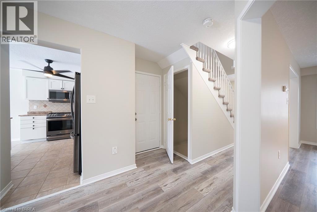 12 Gaydon Way, Brantford, Ontario  N3T 6P9 - Photo 12 - 40804690