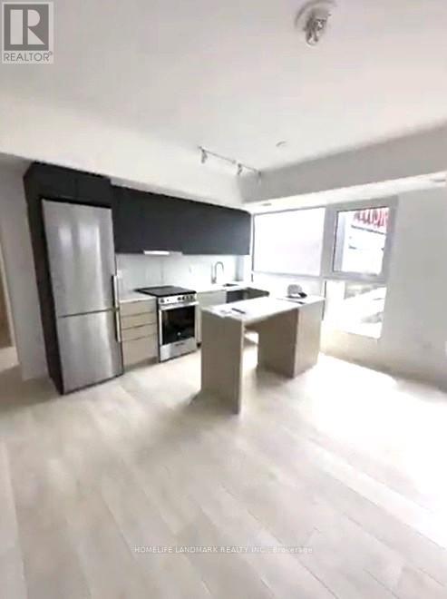 421 - 8 Tippett Road, Toronto, Ontario  M3H 0E7 - Photo 2 - C12874456