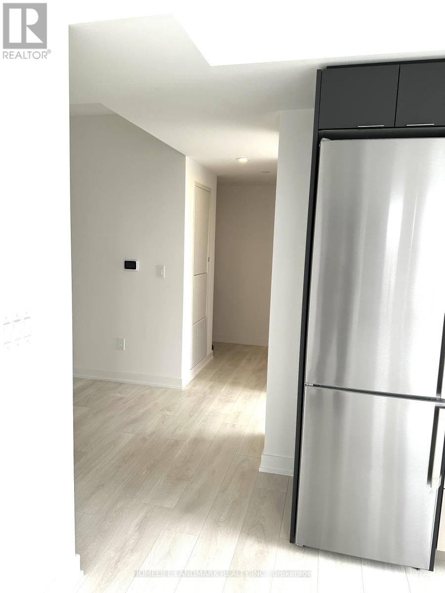 421 - 8 Tippett Road, Toronto, Ontario  M3H 0E7 - Photo 3 - C12874456