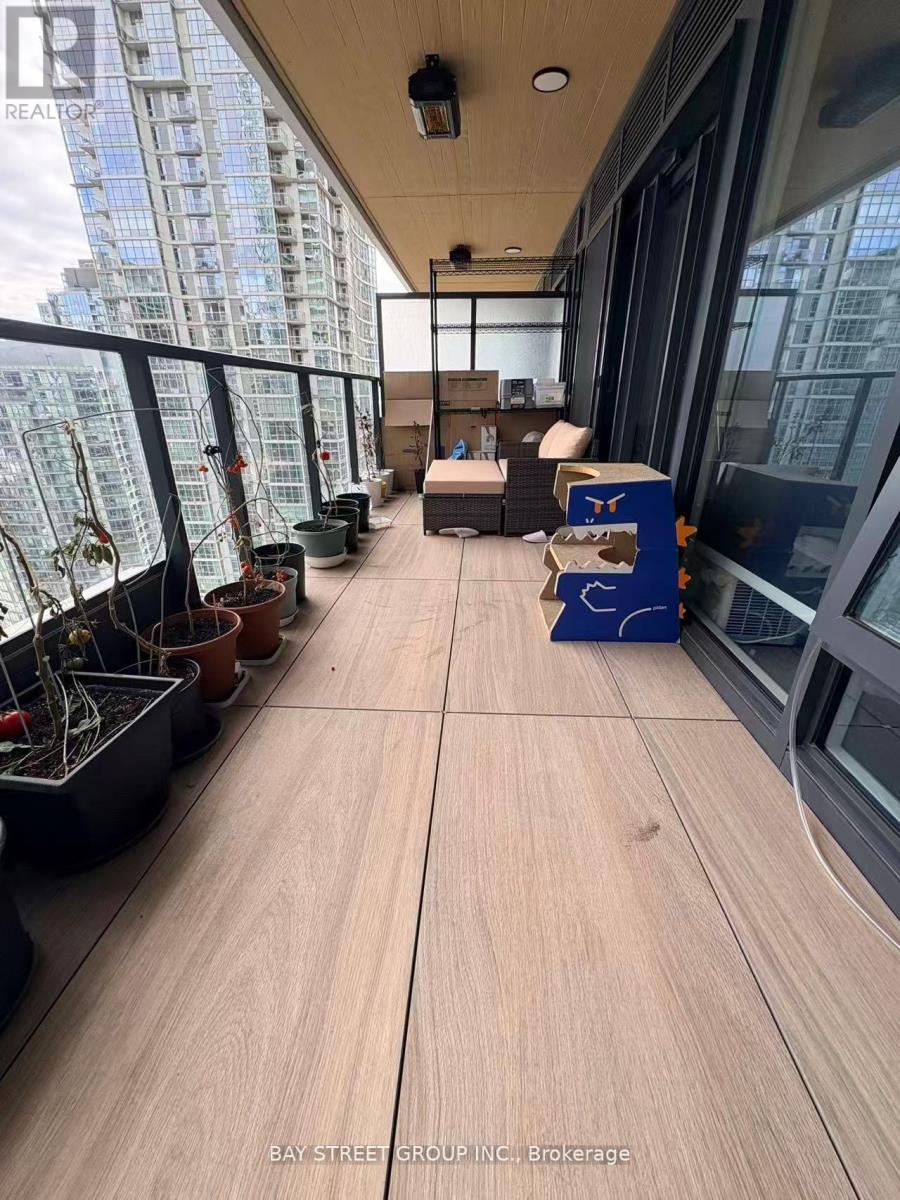 2608 - 3 Concord Cityplace Way, Toronto, Ontario  M5V 0X4 - Photo 12 - C12874476