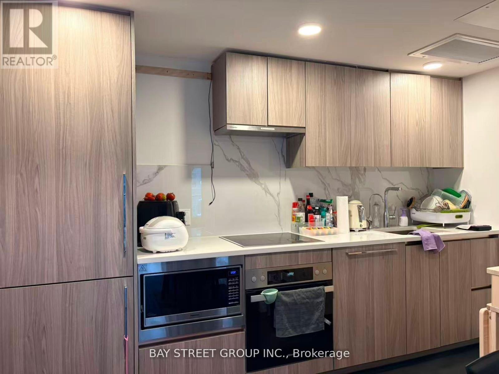 2608 - 3 Concord Cityplace Way, Toronto, Ontario  M5V 0X4 - Photo 8 - C12874476