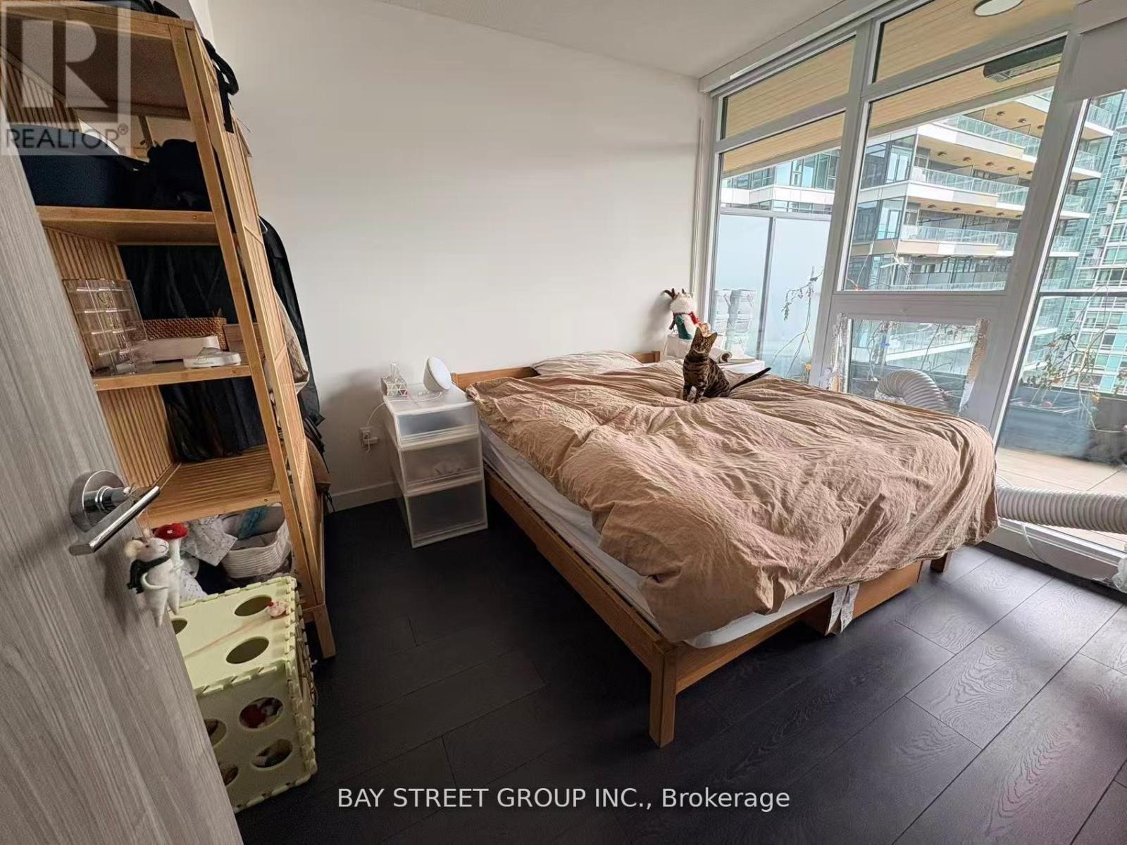 2608 - 3 Concord Cityplace Way, Toronto, Ontario  M5V 0X4 - Photo 9 - C12874476