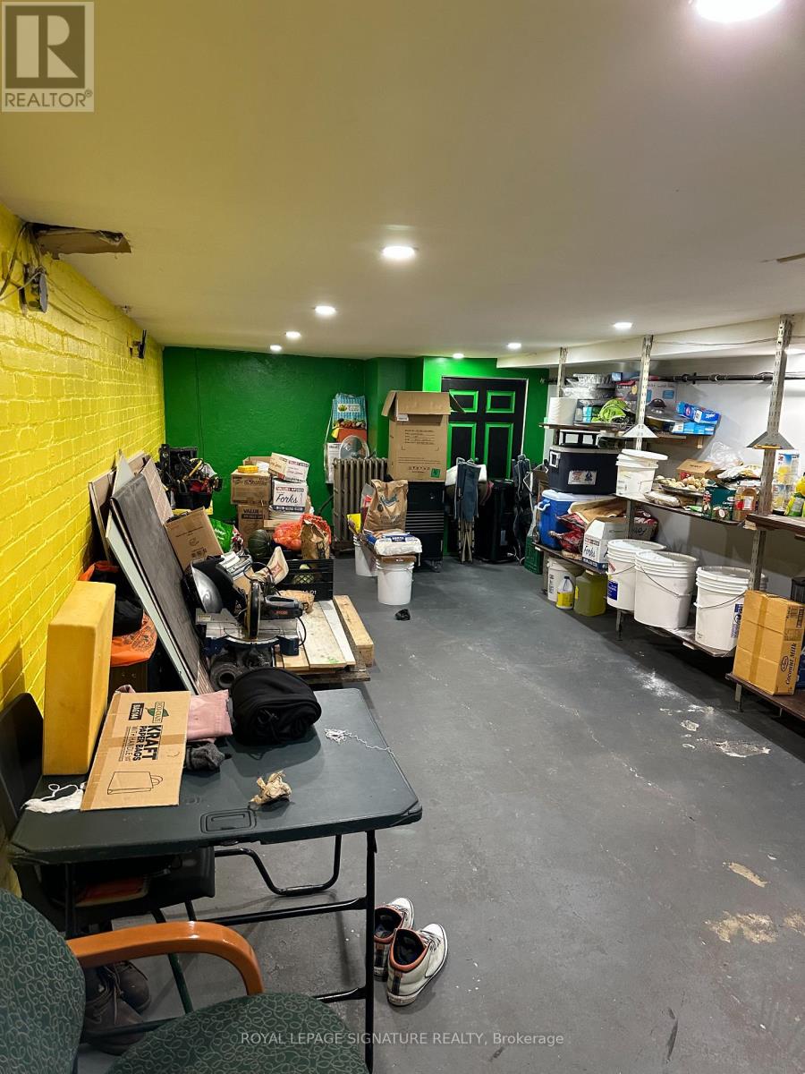 Store Front - 854 Bathurst Street, Toronto, Ontario  M5R 3G2 - Photo 31 - C12874610