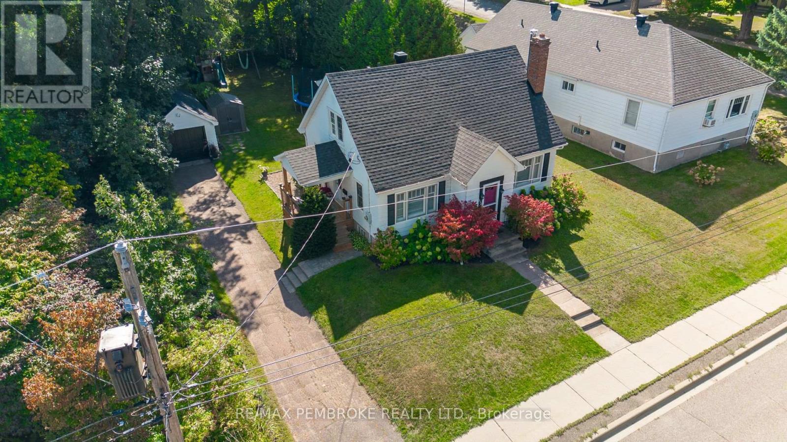 332 Esther Street, Pembroke, Ontario  K8A 3C8 - Photo 1 - X12874600