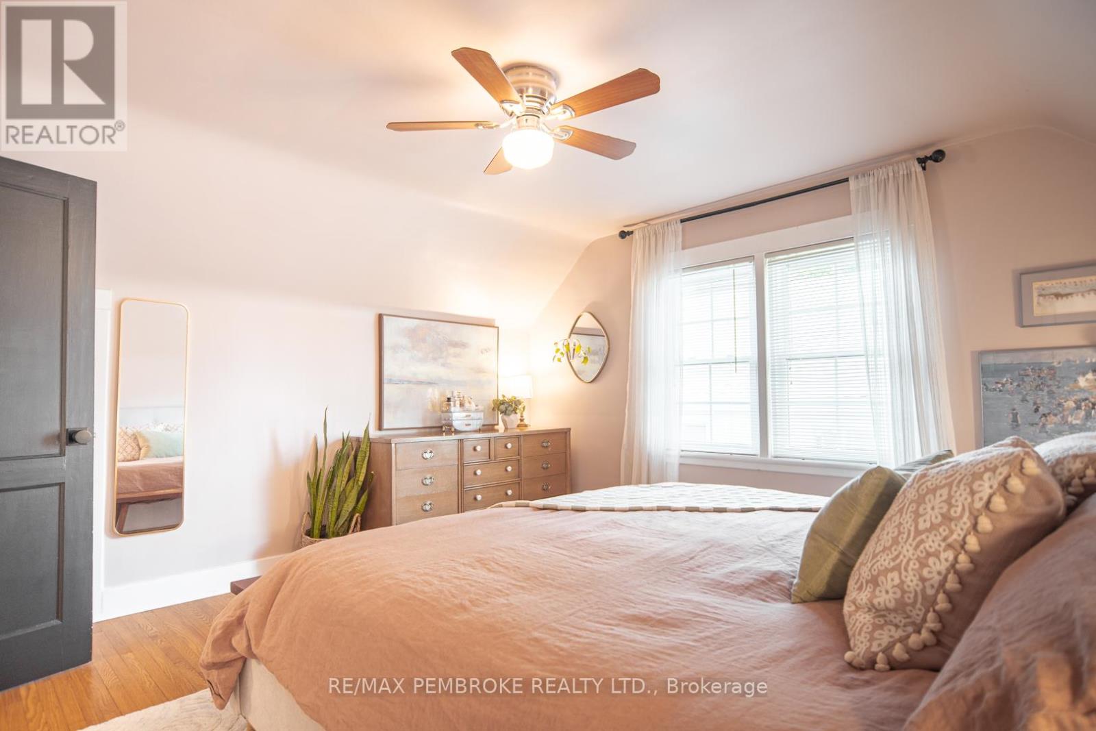 332 Esther Street, Pembroke, Ontario  K8A 3C8 - Photo 18 - X12874600