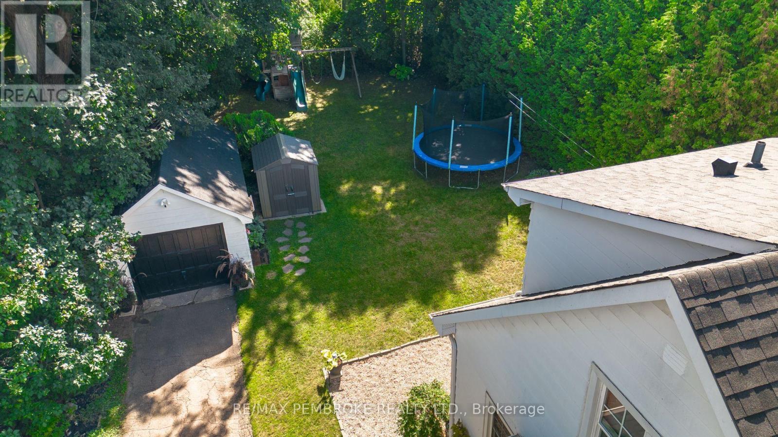 332 Esther Street, Pembroke, Ontario  K8A 3C8 - Photo 33 - X12874600