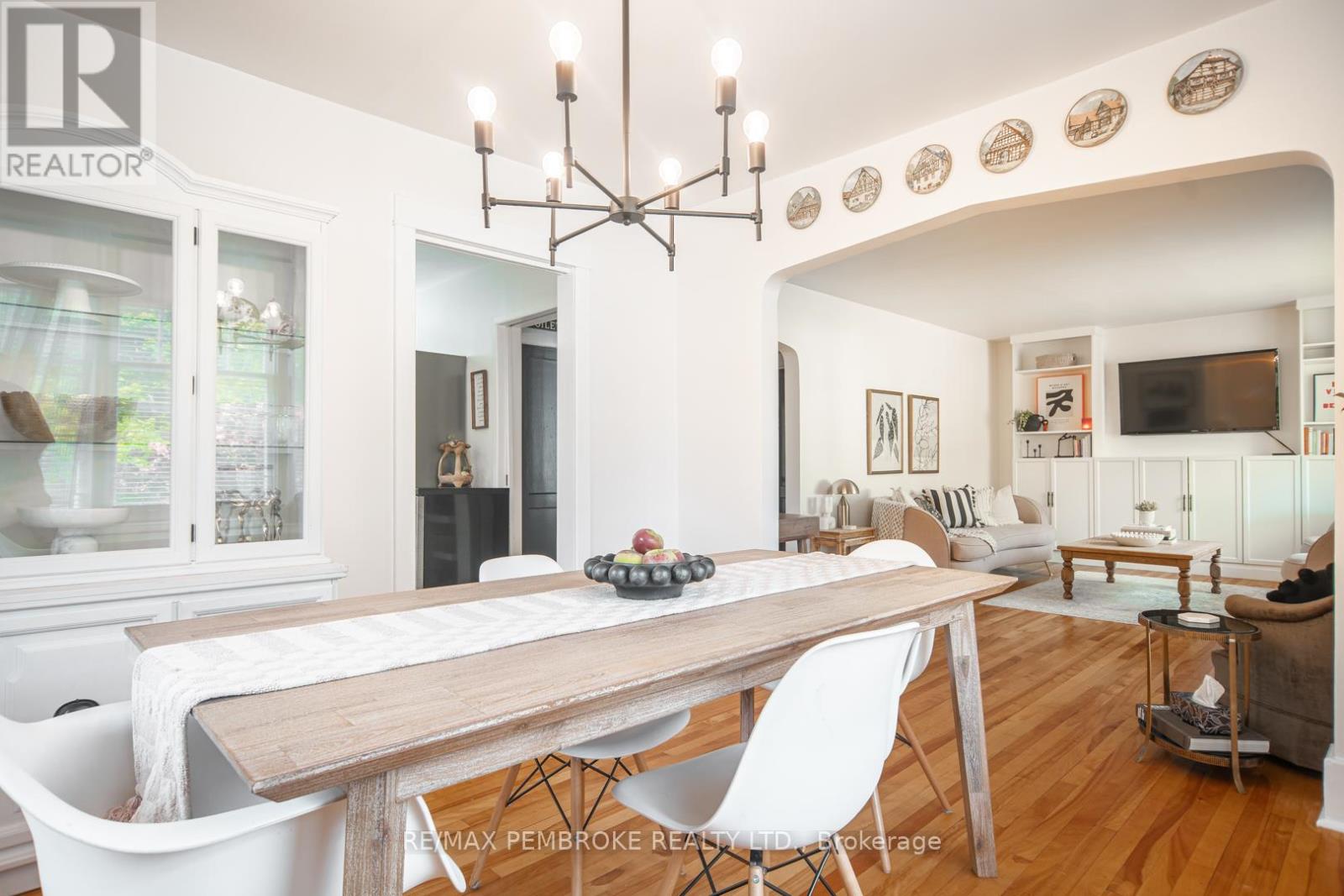 332 Esther Street, Pembroke, Ontario  K8A 3C8 - Photo 8 - X12874600