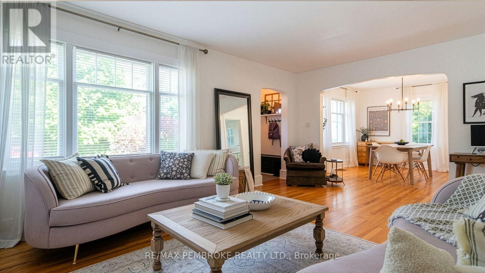 332 Esther Street, Pembroke, Ontario  K8A 3C8 - Photo 9 - X12874600