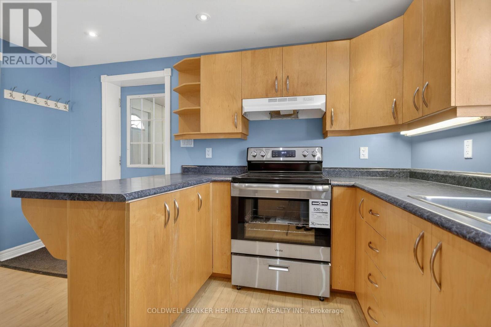 86 Brae Street, Mississippi Mills, Ontario  K0A 1A0 - Photo 5 - X12874544