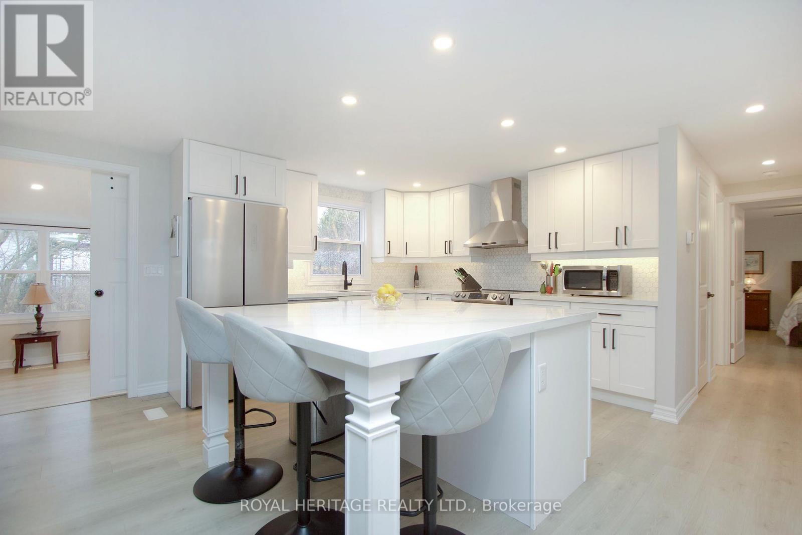 40 Bluffs Road, Clarington, Ontario  L1B 1A3 - Photo 11 - E12874514