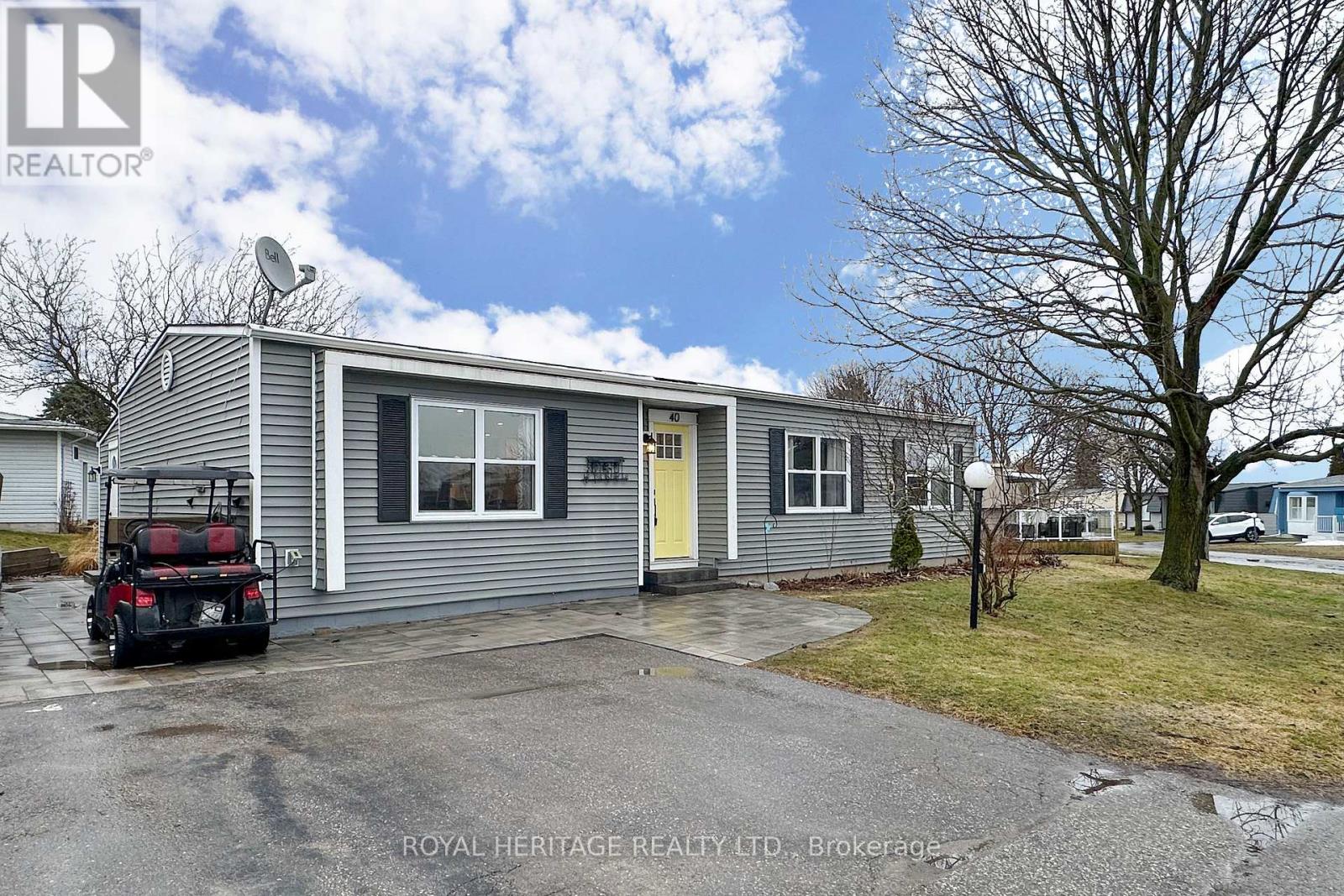 40 Bluffs Road, Clarington, Ontario  L1B 1A3 - Photo 2 - E12874514