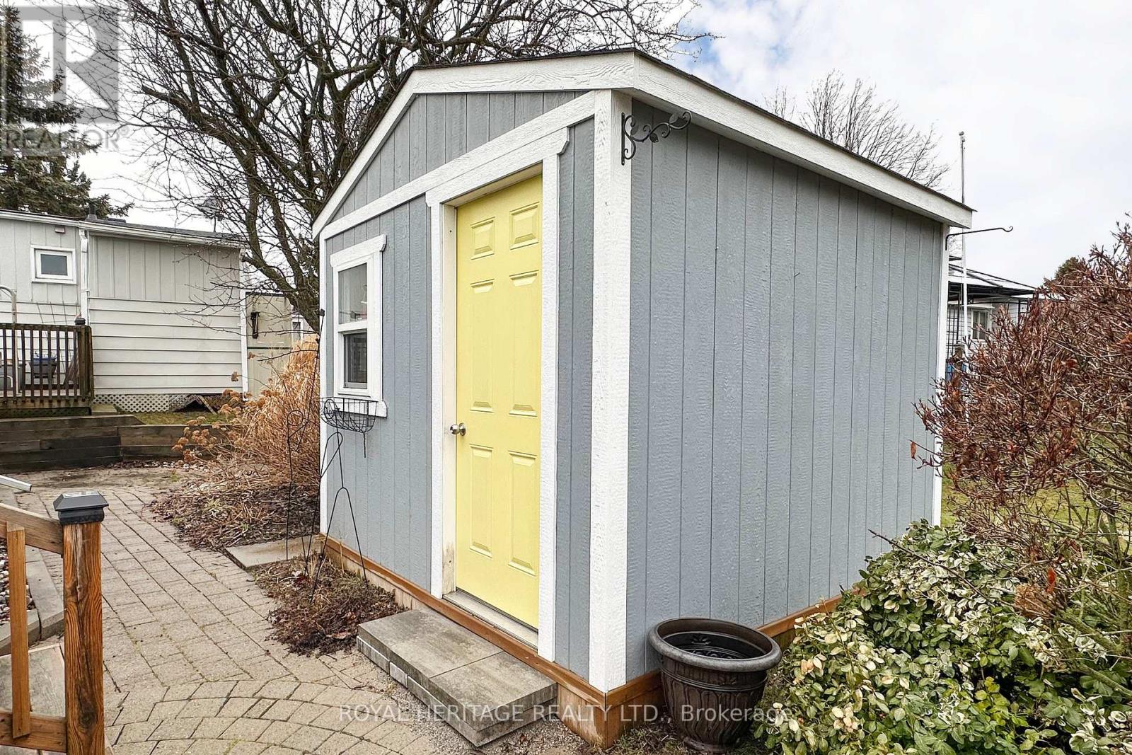 40 Bluffs Road, Clarington, Ontario  L1B 1A3 - Photo 33 - E12874514