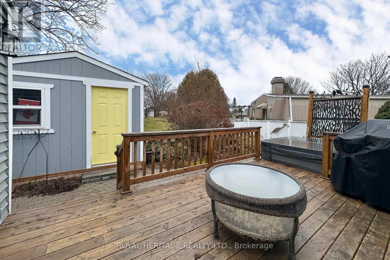 40 Bluffs Road, Clarington, Ontario  L1B 1A3 - Photo 35 - E12874514