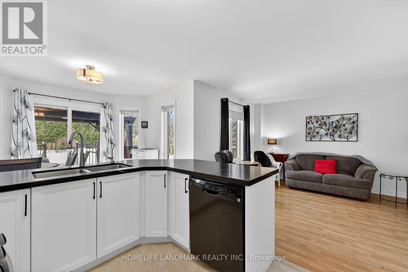 2278 Somers Boulevard, Innisfil, Ontario  L9S 2E6 - Photo 6 - N12874436