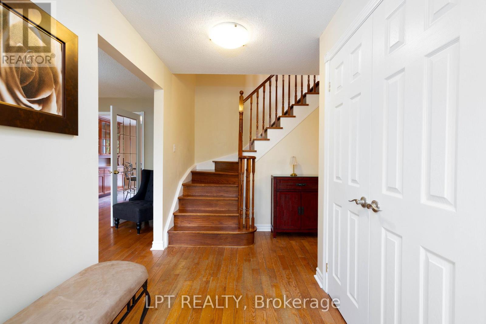 54 Meyer Circle, Markham, Ontario  L3P 4C4 - Photo 4 - N12874458