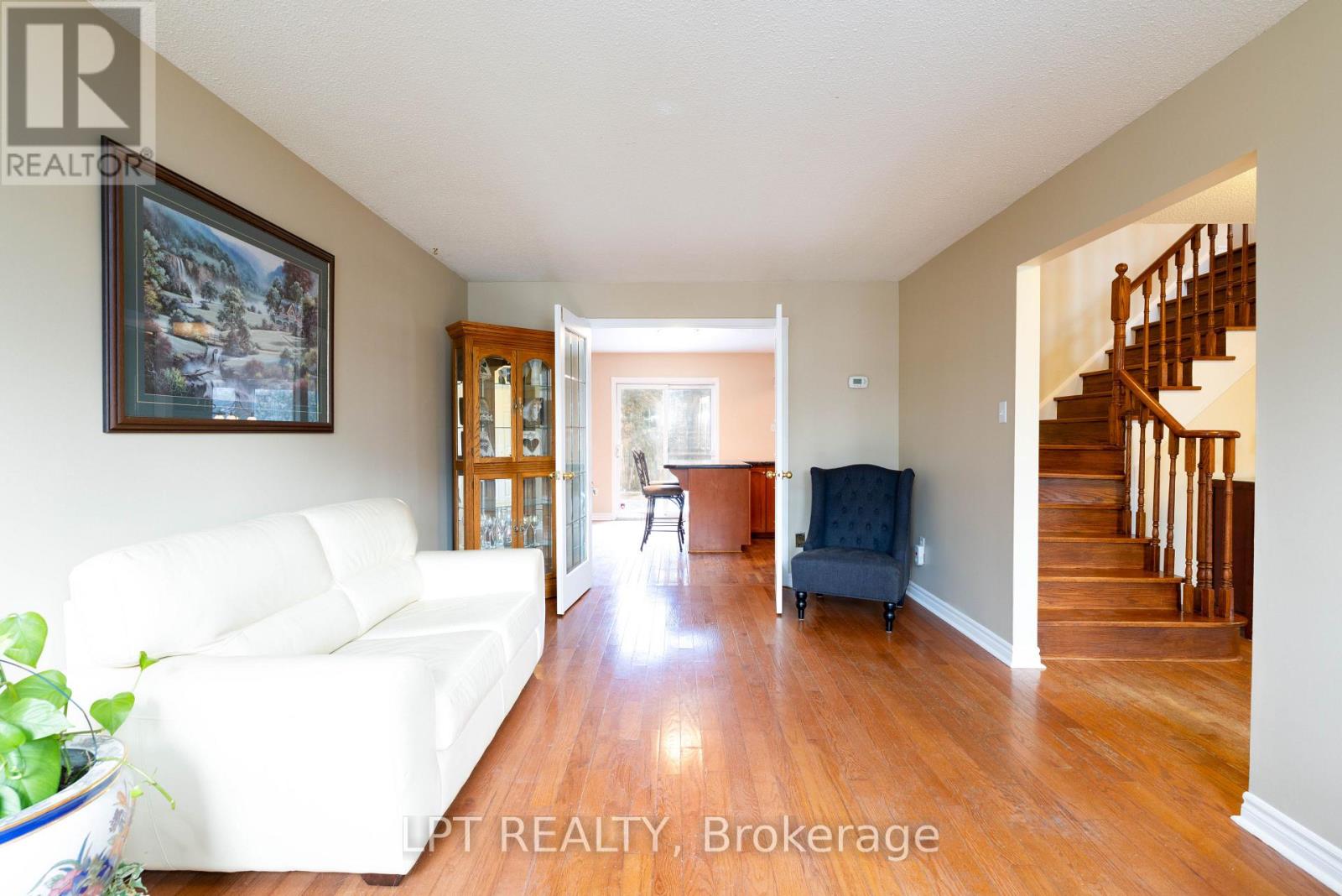 54 Meyer Circle, Markham, Ontario  L3P 4C4 - Photo 6 - N12874458