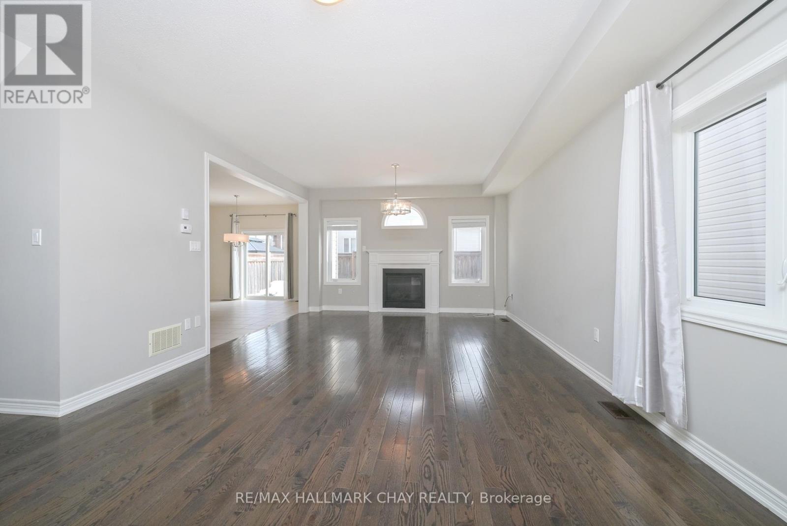 25 Mandley Street, Essa, Ontario  L3W 0B6 - Photo 13 - N12874546