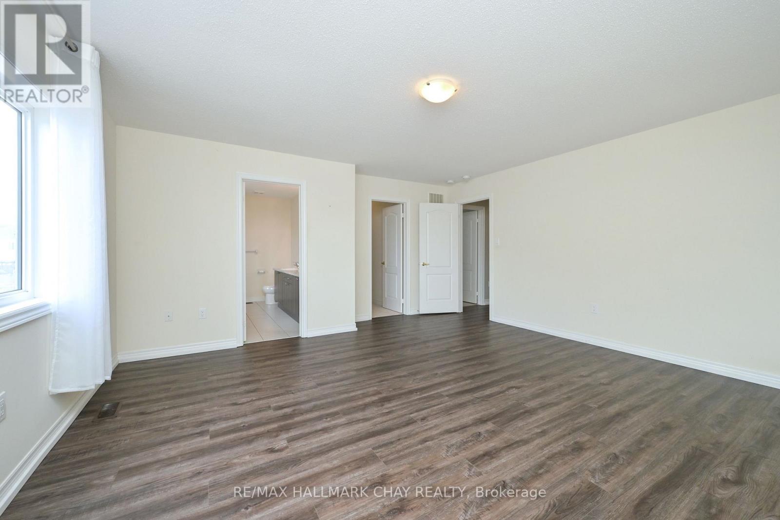 25 Mandley Street, Essa, Ontario  L3W 0B6 - Photo 17 - N12874546