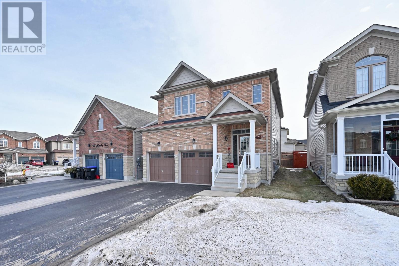 25 Mandley Street, Essa, Ontario  L3W 0B6 - Photo 3 - N12874546