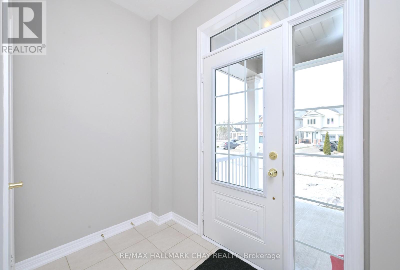25 Mandley Street, Essa, Ontario  L3W 0B6 - Photo 4 - N12874546