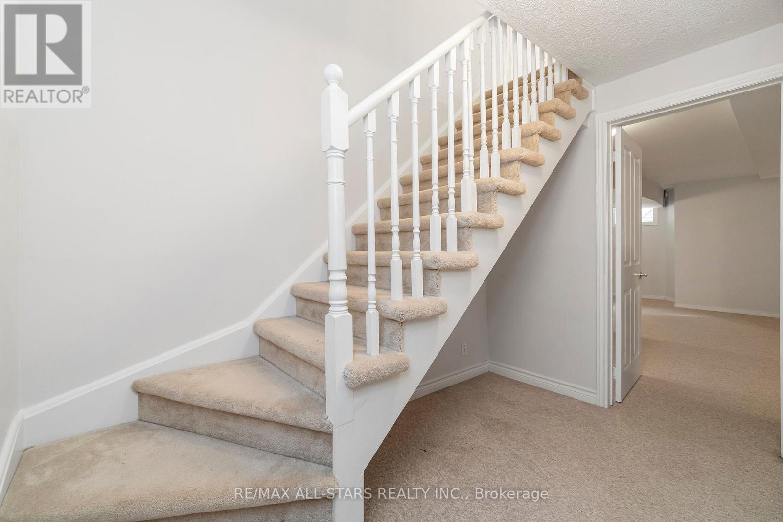 30 Blue Heron Beach Way, Markham, Ontario  L6E 1B4 - Photo 36 - N12874548