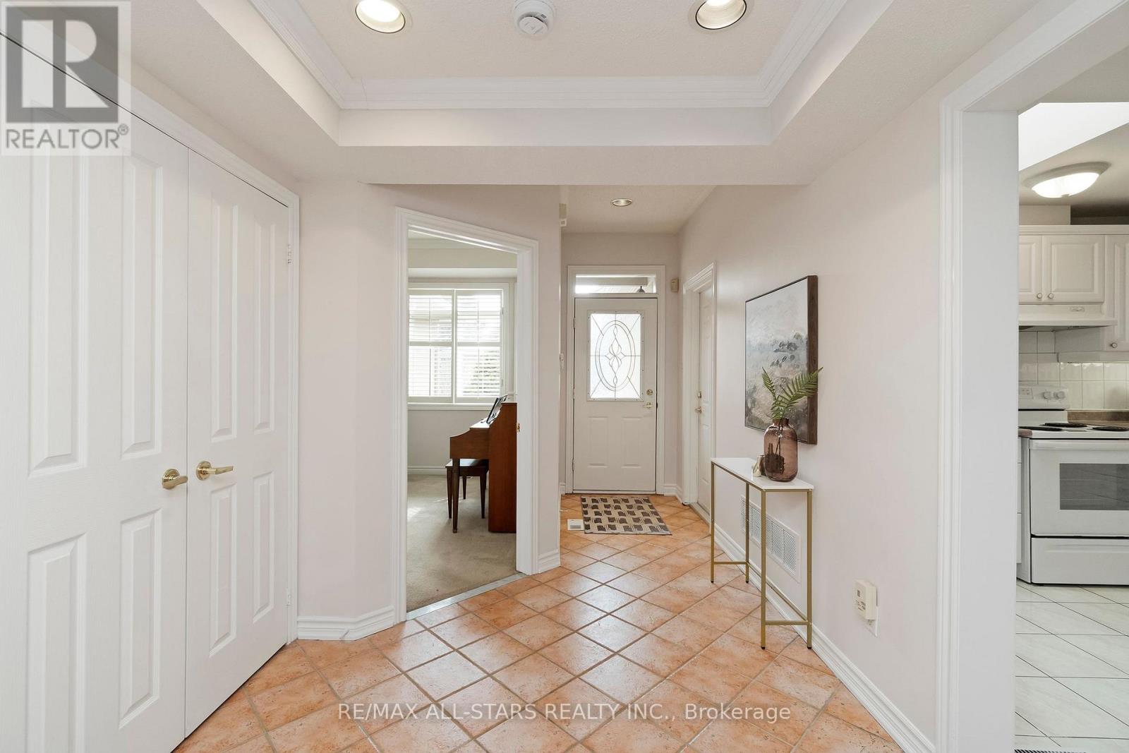 30 Blue Heron Beach Way, Markham, Ontario  L6E 1B4 - Photo 4 - N12874548