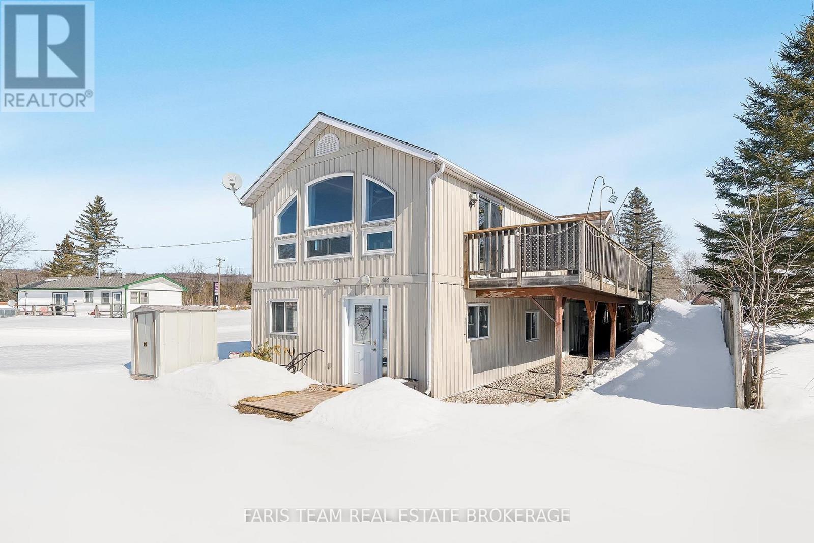 5632 PENETANGUISHENE ROAD, Springwater, Ontario