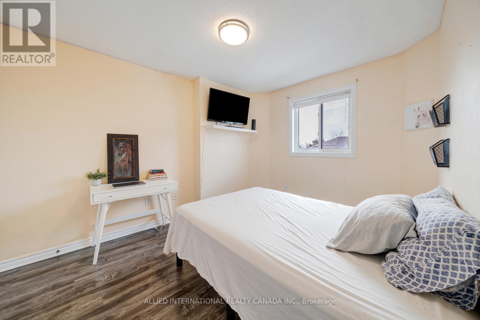 199 Esther Drive, Barrie, Ontario  L4N 9S9 - Photo 17 - S12874552