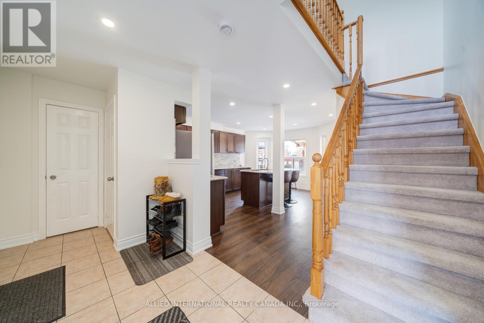 199 Esther Drive, Barrie, Ontario  L4N 9S9 - Photo 6 - S12874552