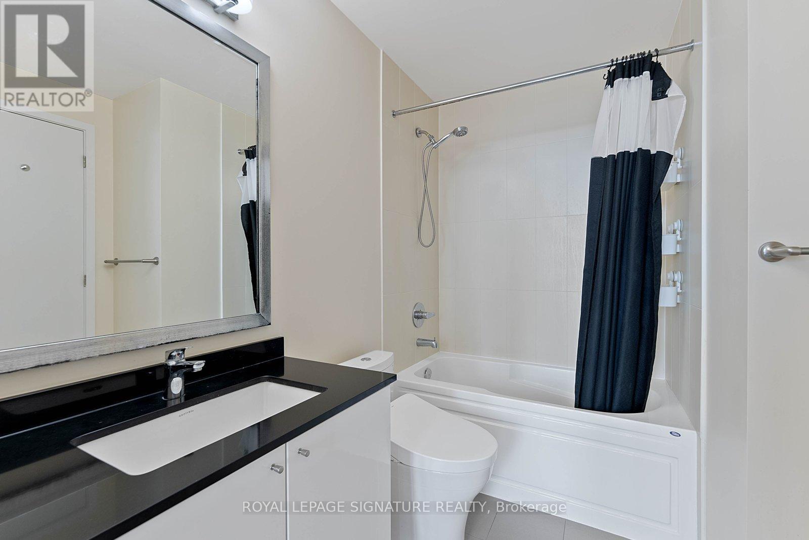 3301 - 3975 Grand Park Drive, Mississauga (City Centre), Ontario  L5B 4M6 - Photo 25 - W12842084