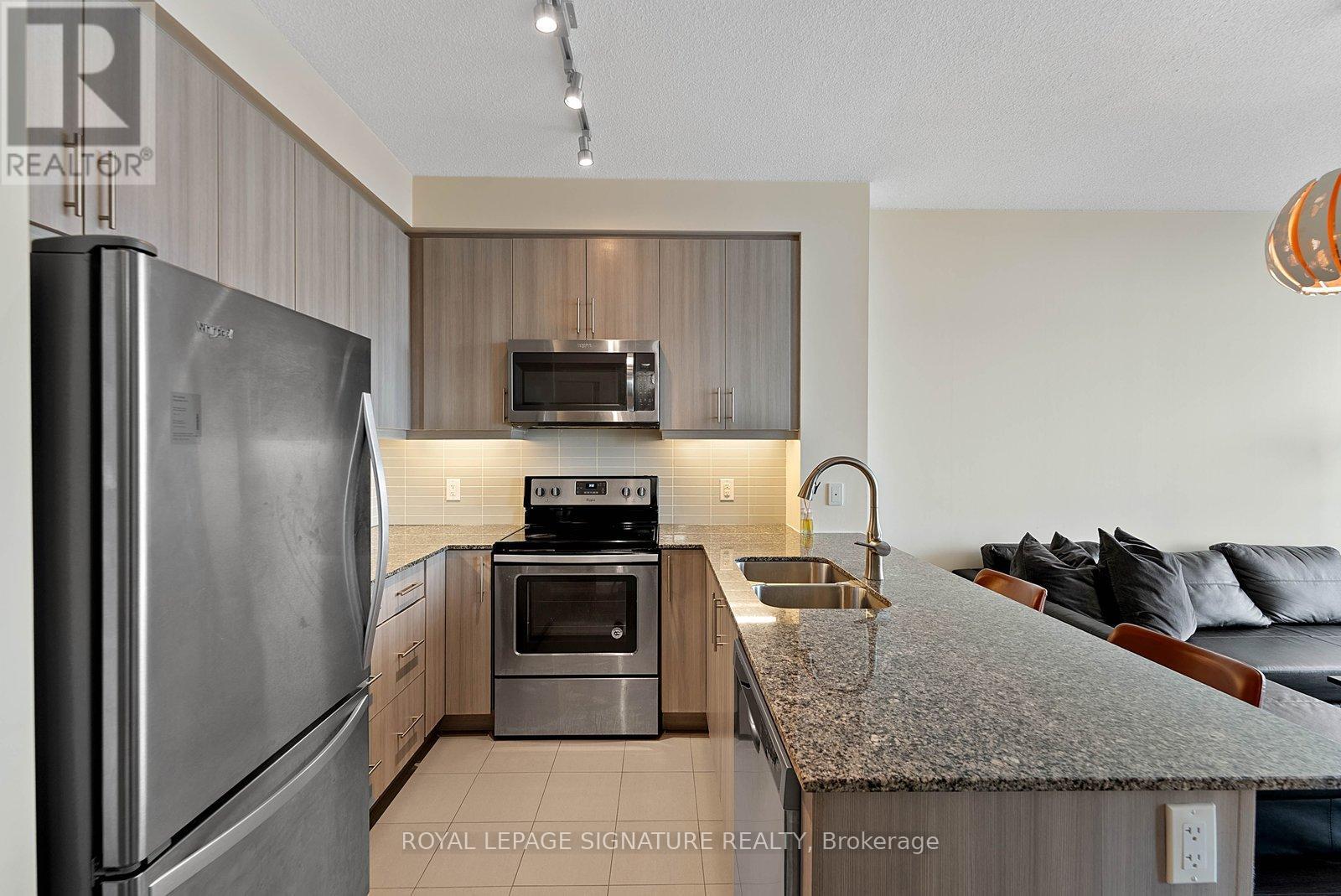 3301 - 3975 Grand Park Drive, Mississauga (City Centre), Ontario  L5B 4M6 - Photo 10 - W12842084
